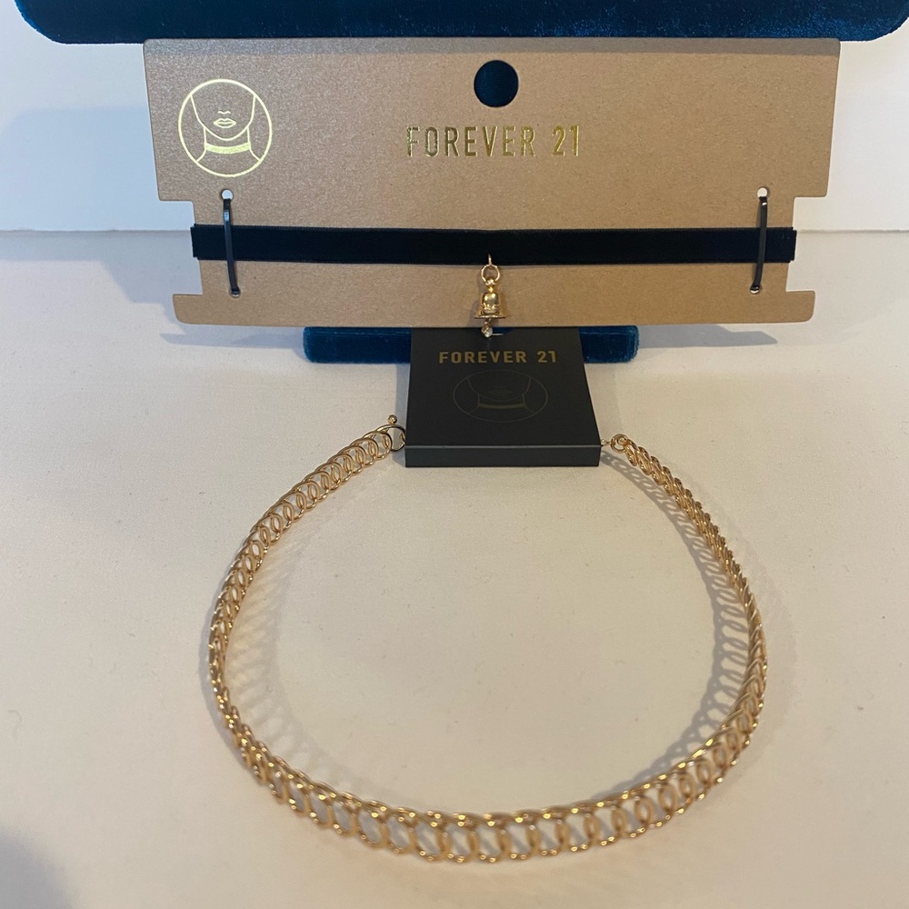 🛍️🛍️🛍️ 2 Sets of Necklaces/Chokers for $5 total